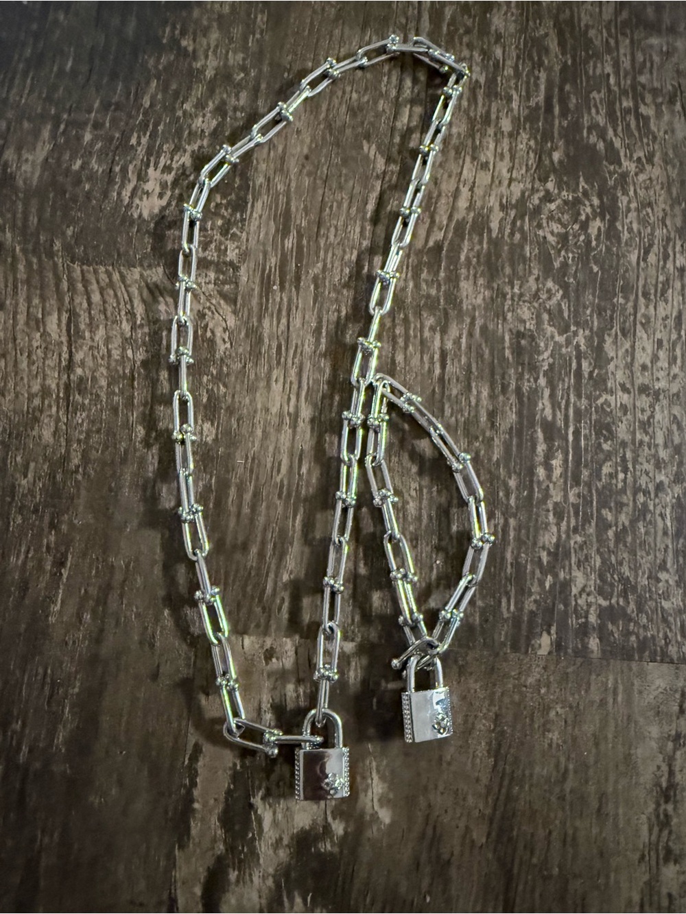 Kendra Scott Silver Padlock Link Necklace Set